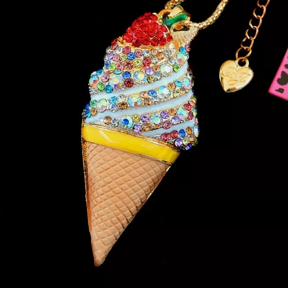 New-Crystal Ice Cream Cone Pendant/Brooch Necklace - Picture 2 of 6